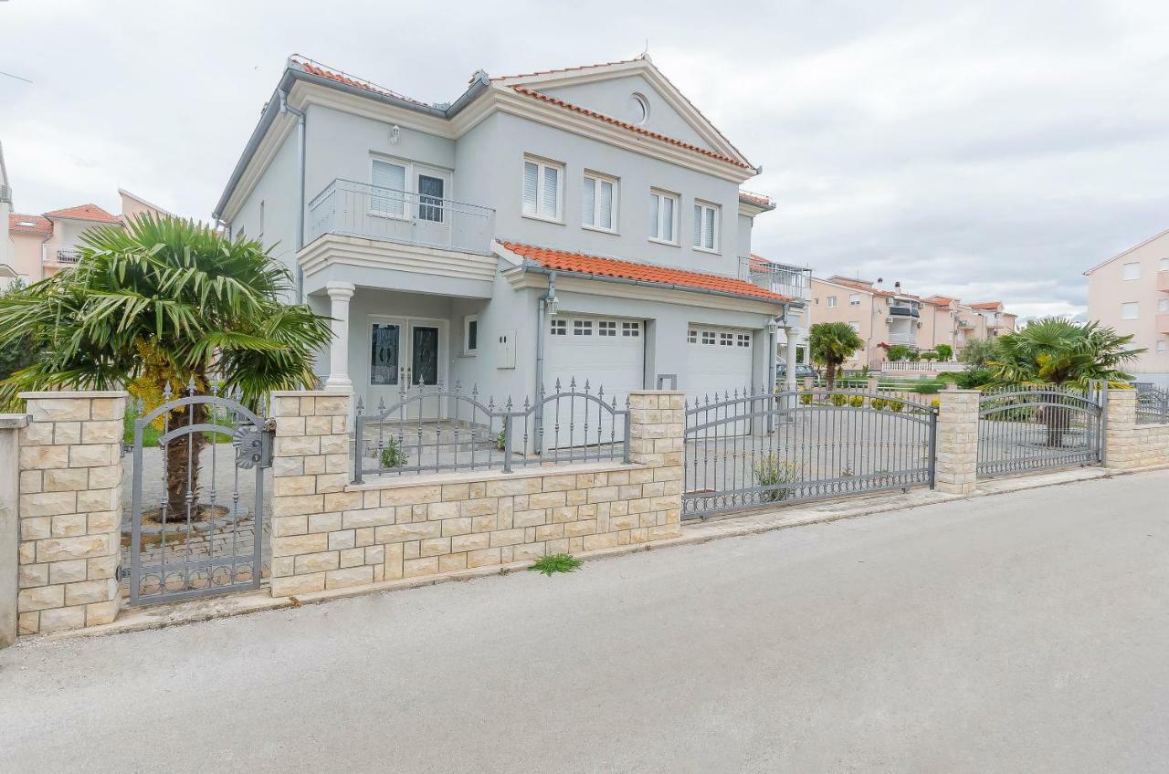 Apartment Canada Dream Vacation Srima Kültér fotó